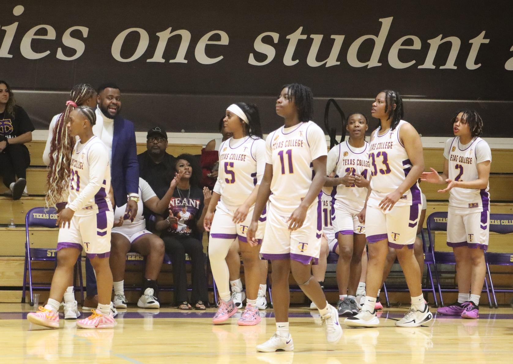 Texas College Lady Steers Make Historic Return to the Playoffs